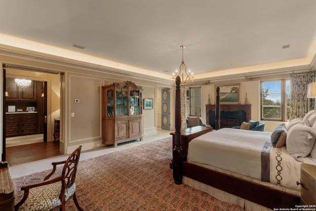 $6,900,000 | 200 Geneseo Road, Terrell Hills, TX 78209