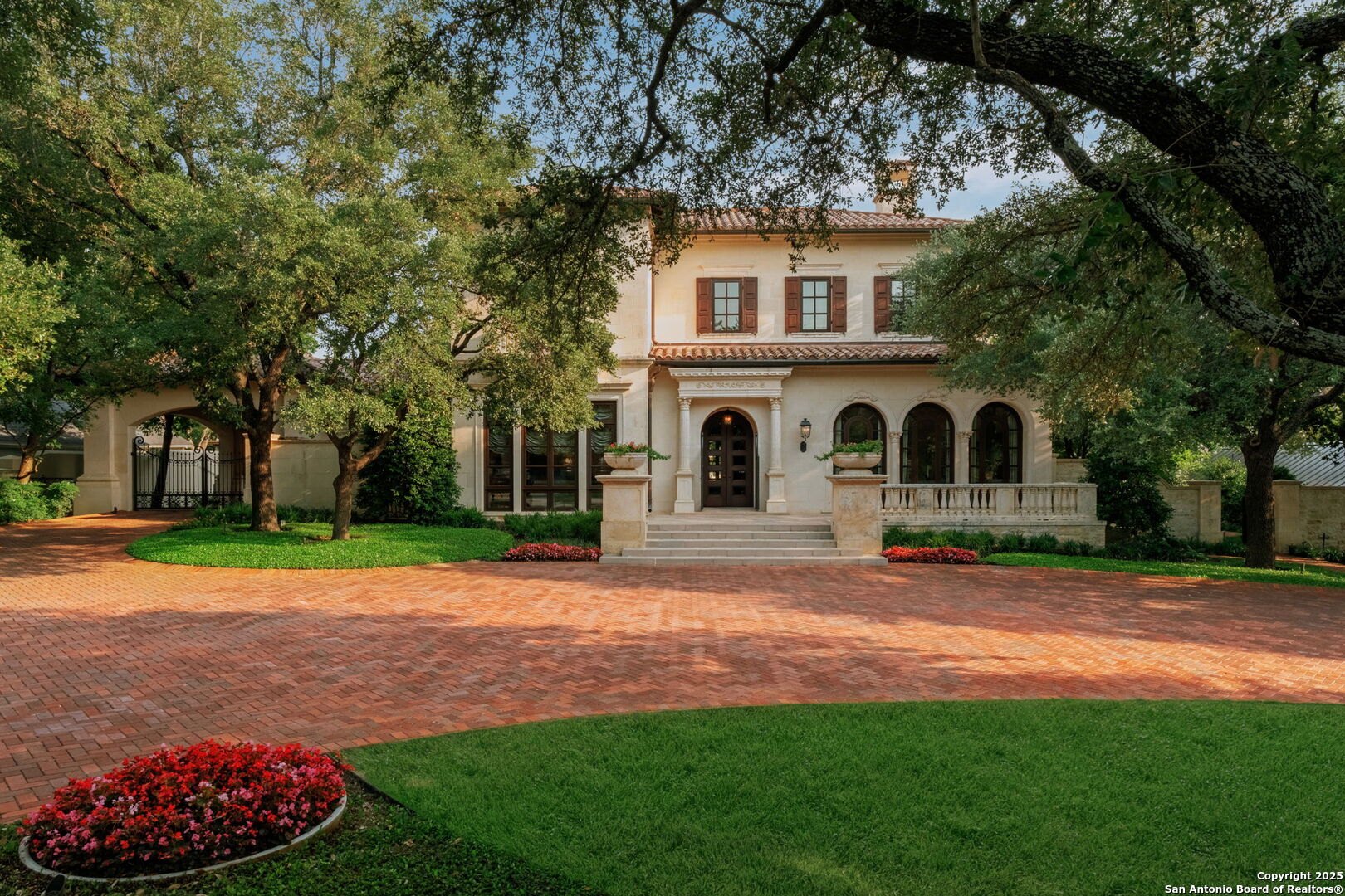 200 Geneseo Road Terrell Hills, TX 78209 - Photo 3 of 69