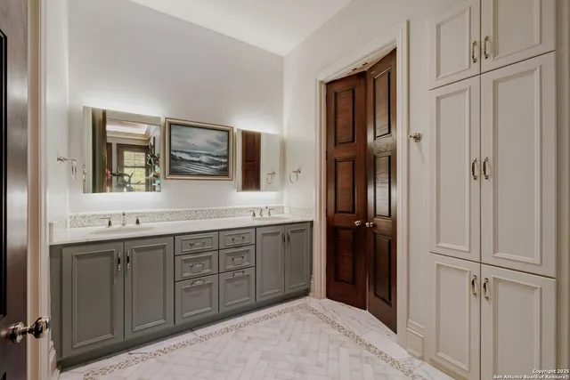 $6,900,000 | 200 Geneseo Road, Terrell Hills, TX 78209