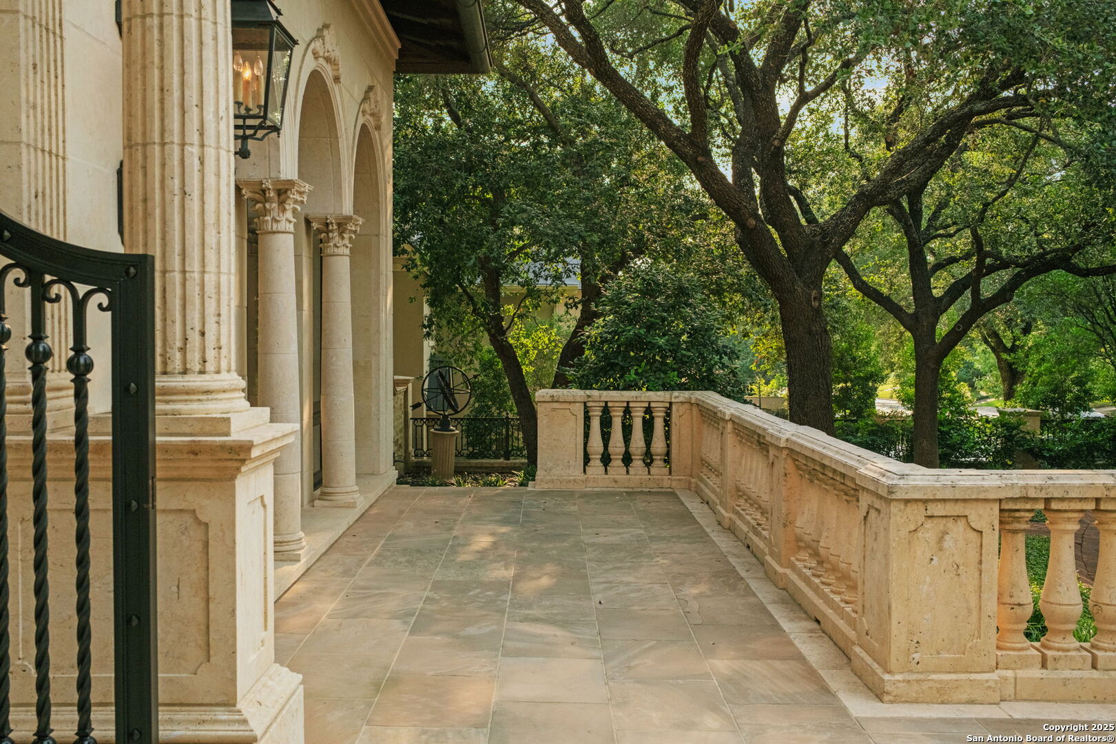 200 Geneseo Road Terrell Hills, TX 78209 - Photo 5 of 69