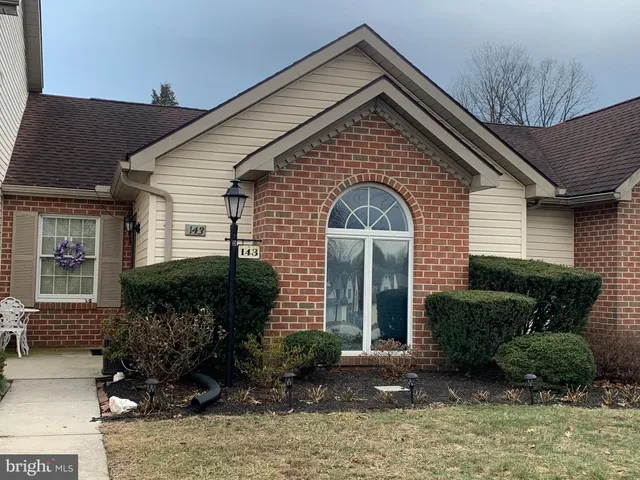 $220,000 | 143 Strayer Drive, Carlisle, PA 17013