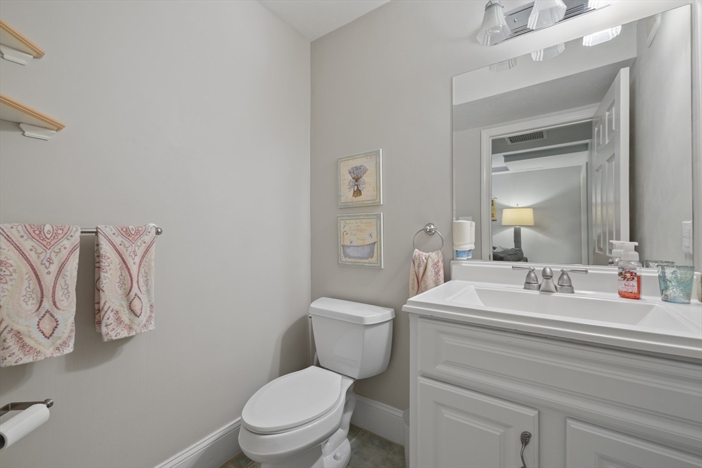 11 Jones Road Middleton, MA 01949 - Photo 31 of 38