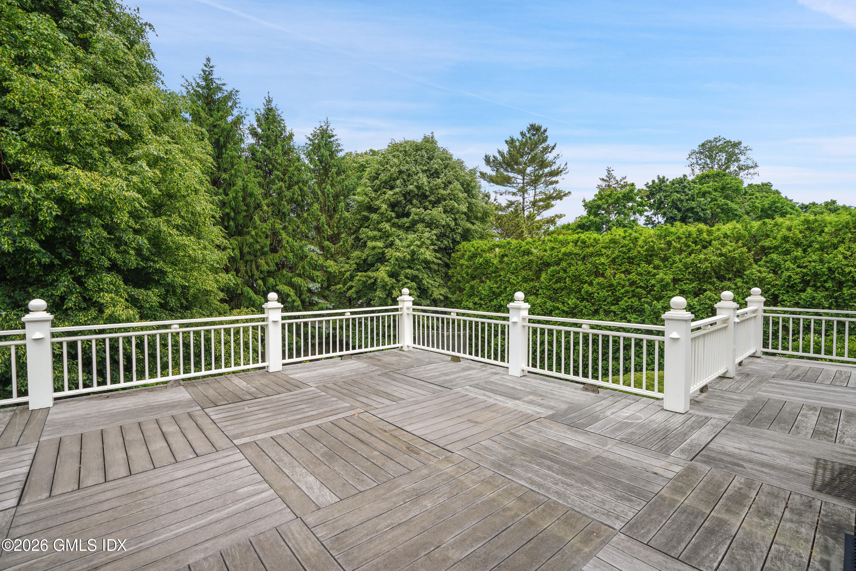 2 Wahneta Road Old Greenwich, CT 06870 - Photo 13 of 30 DSC03230
