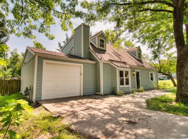 $315,000 | 330 South California Street, Lawrence, KS 66044