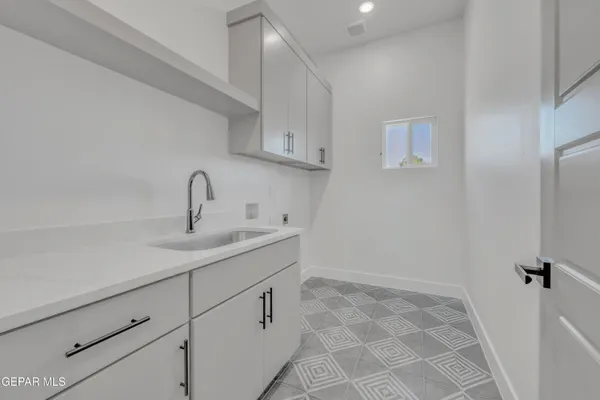 $710,000 | 5656 Rio Bonito Circle, El Paso, TX 79932