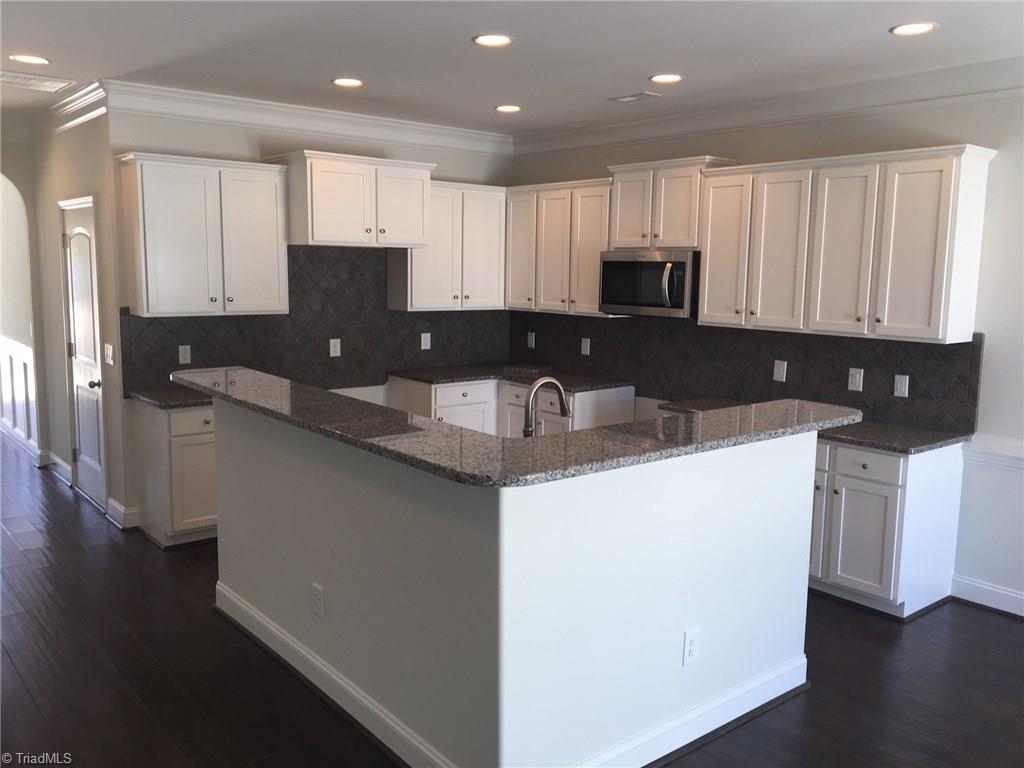 3524 Timbergate Lane High Point, NC 27265 - Photo 8 of 17 Gallery Image 8
