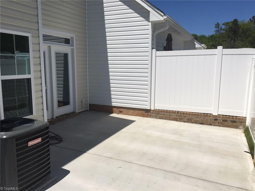 3524 Timbergate Lane High Point, NC 27265 - Photo 9 of 17 Gallery Image 9