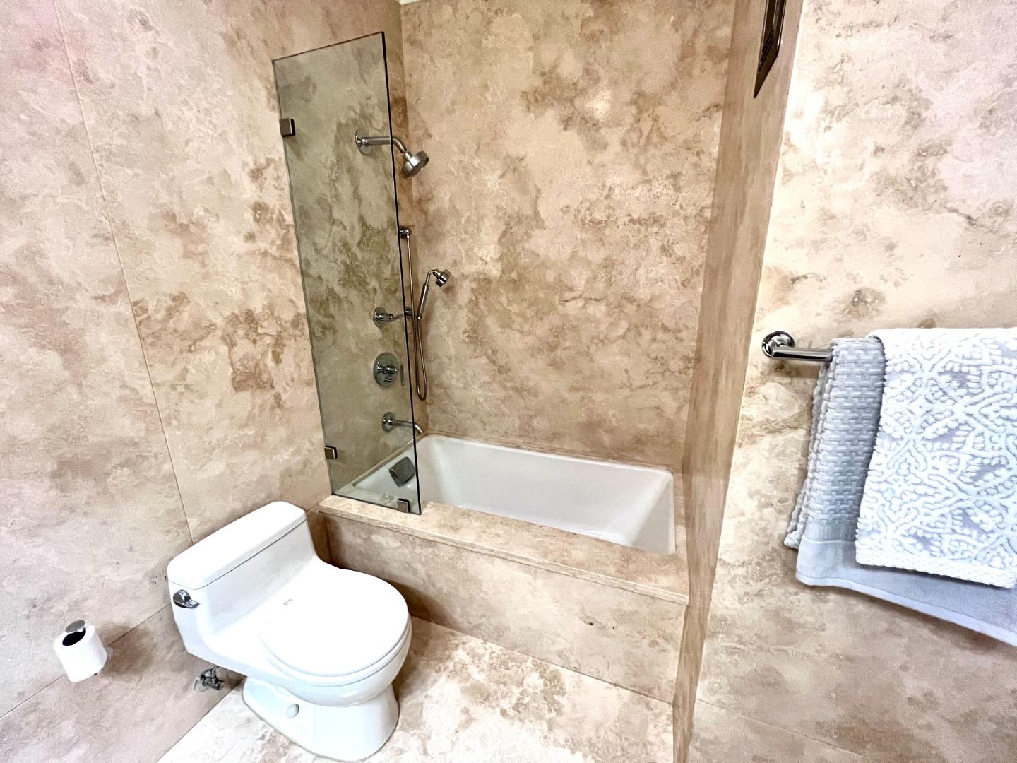 22330 Homestead Road, Unit 308 Cupertino, CA 95014 - Photo 27 of 35 Gallery Image 27
