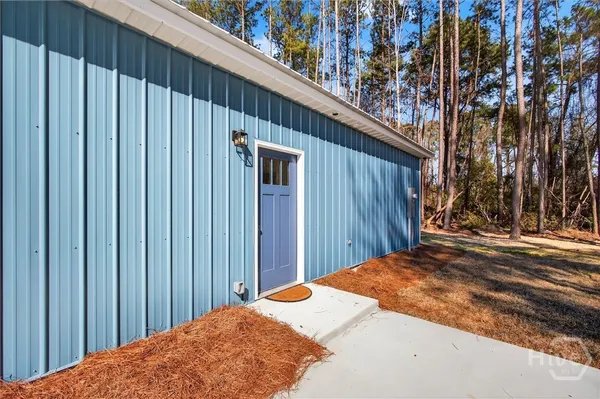 $299,900 | 8497 Savannah Highway, Newington, GA 30446