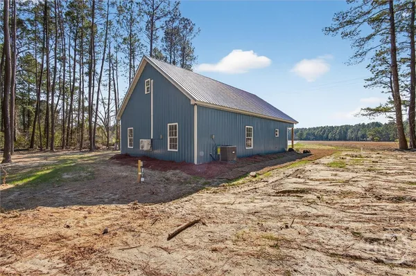 $299,900 | 8497 Savannah Highway, Newington, GA 30446