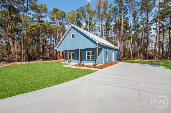 $299,900 | 8497 Savannah Highway, Newington, GA 30446