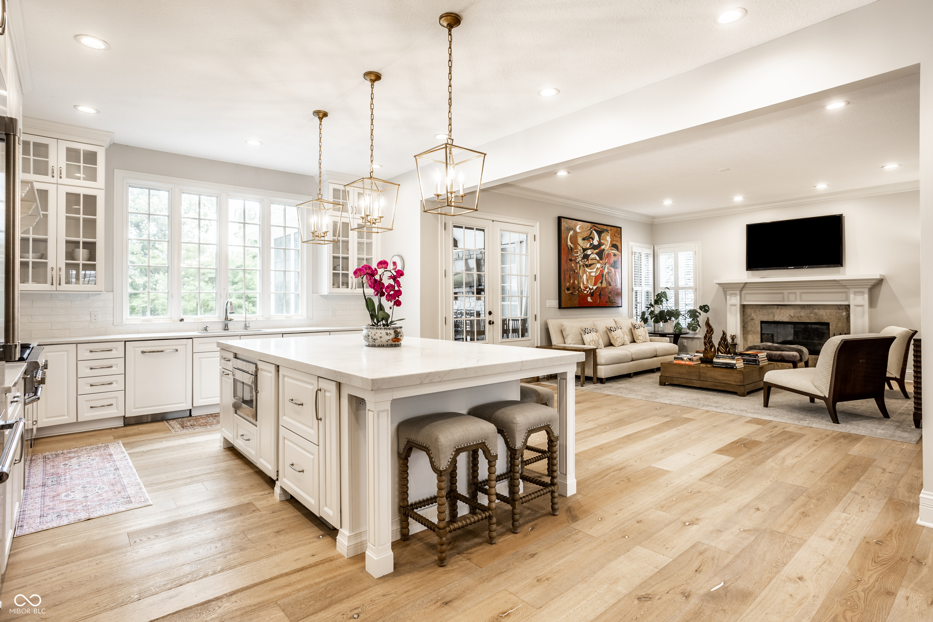 2225 Finchley Road Carmel, IN 46032 - Photo 3 of 29 Gallery Image 3
