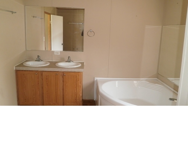 8330 Pin Oak Road Tallahassee, FL 32305 - Photo 14 of 26 Gallery Image 14