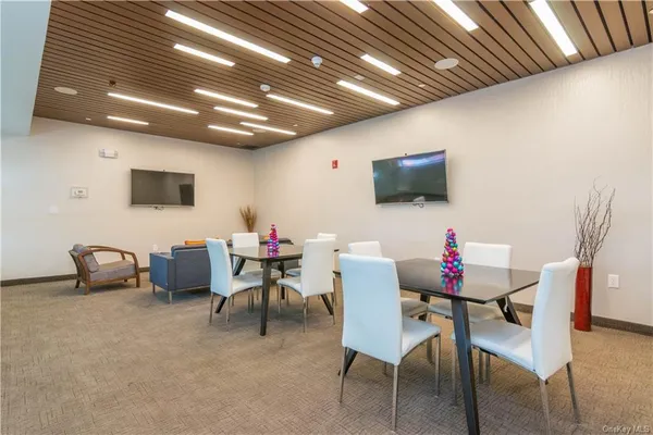 $3,197 | 10 Dekalb Avenue, Unit 205, White Plains, NY 10605