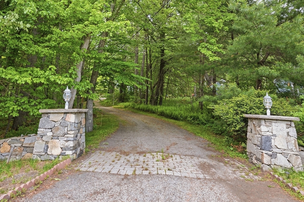 74 High Street Upton, MA 01568 - Photo 37 of 40