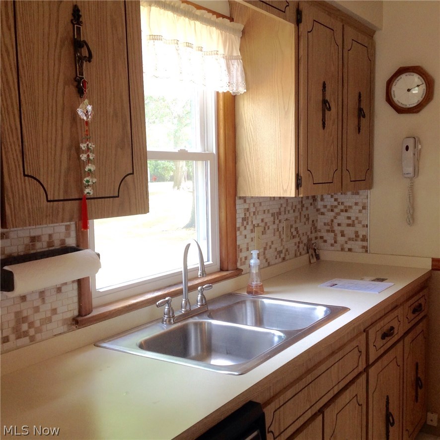 169 Brush Road Cleveland, OH 44143 - Photo 12 of 25 Gallery Image 12