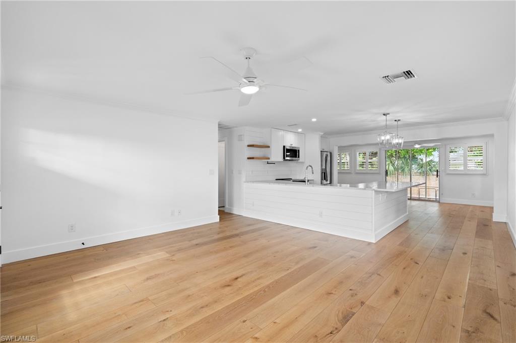 11 Knights Bridge Road Naples, FL 34112 - Photo 3 of 15 Gallery Image 3