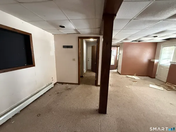 $320,000 | 98 1st Street, Suffield, CT 06078