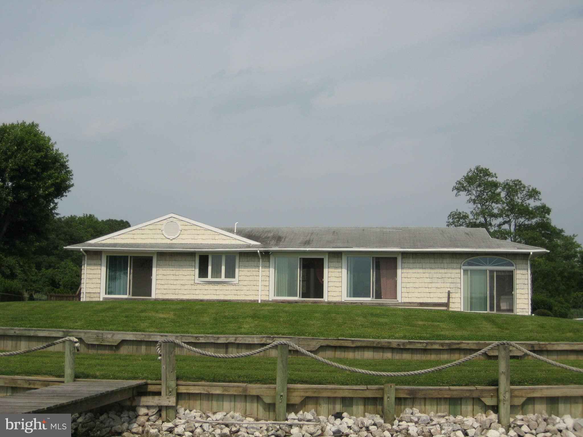Exterior (Front)