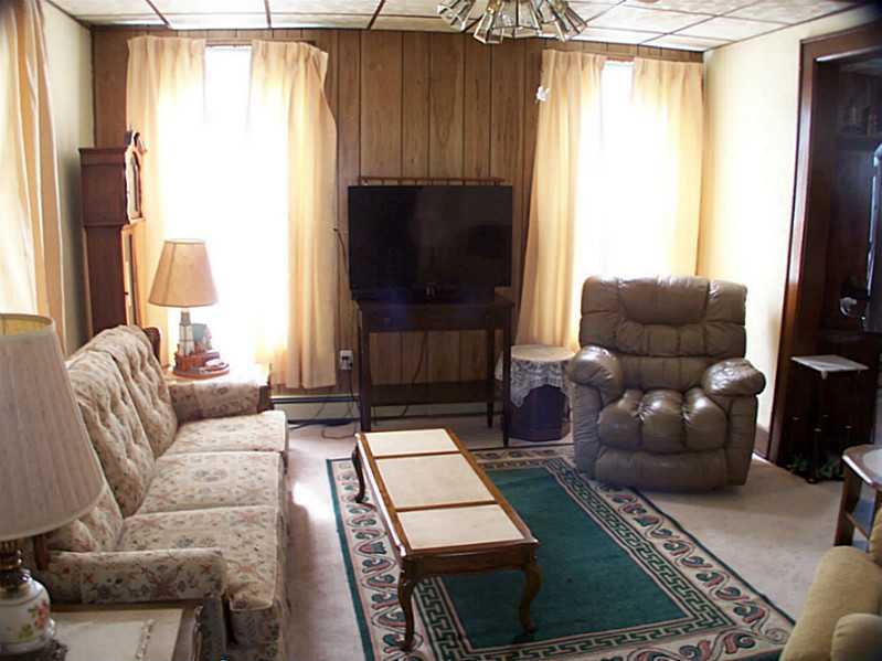 970 Ralphton Road Stoystown, PA 15563 - Photo 2 of 23 Living Room.