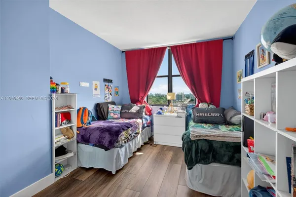 $695,000 | 888 Douglas Road, Unit 1204, Coral Gables, FL 33134