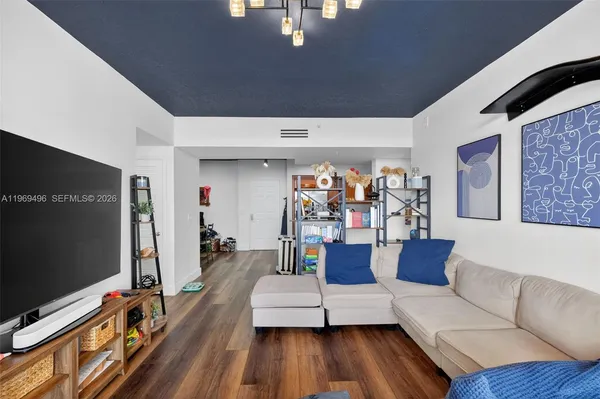 $695,000 | 888 Douglas Road, Unit 1204, Coral Gables, FL 33134