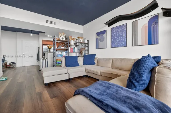 $695,000 | 888 Douglas Road, Unit 1204, Coral Gables, FL 33134