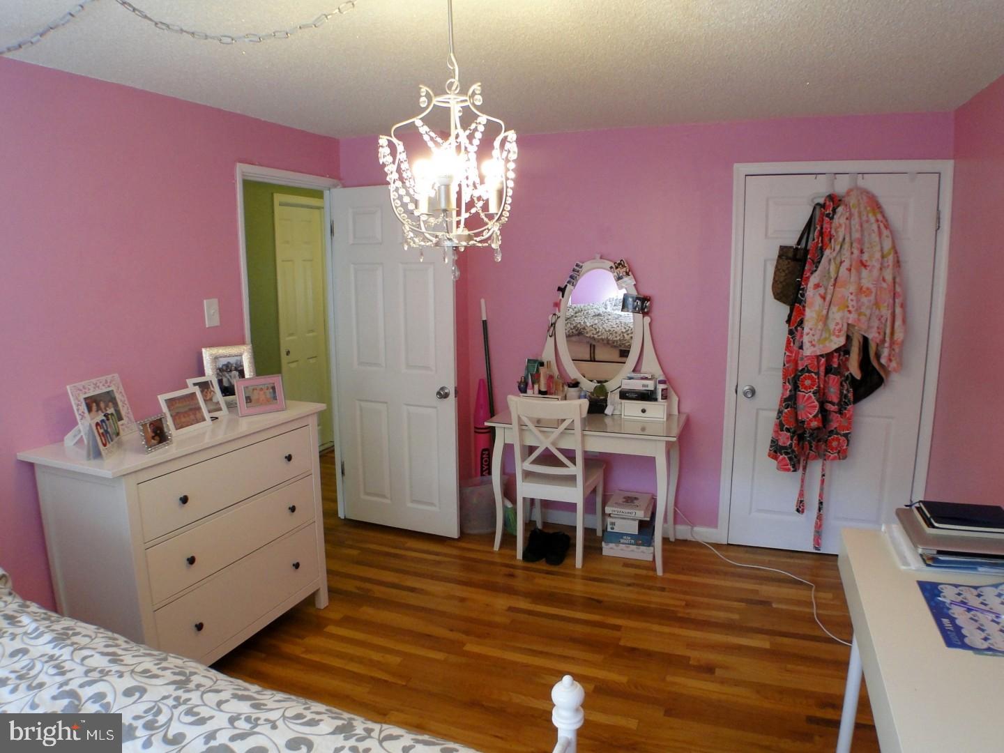 10924 East Keswick Road Philadelphia, PA 19154 - Photo 13 of 25 Gallery Image 13