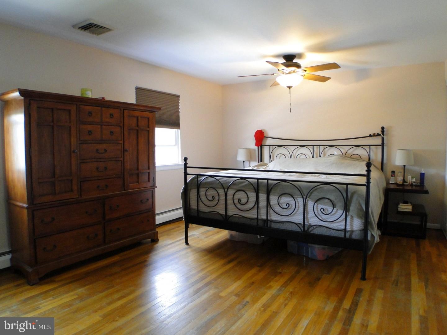 10924 East Keswick Road Philadelphia, PA 19154 - Photo 16 of 25 Gallery Image 16