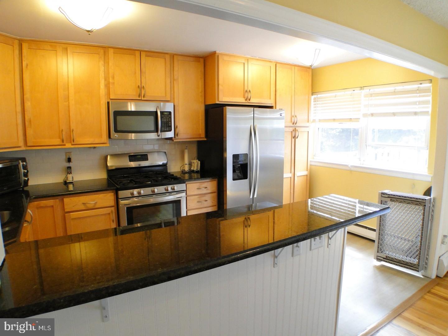 10924 East Keswick Road Philadelphia, PA 19154 - Photo 7 of 25 Gallery Image 7