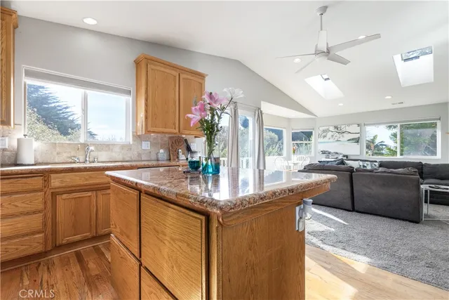 $985,000 | 410 Island Street, Morro Bay, CA 93442