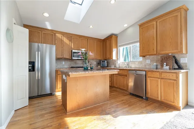 $985,000 | 410 Island Street, Morro Bay, CA 93442