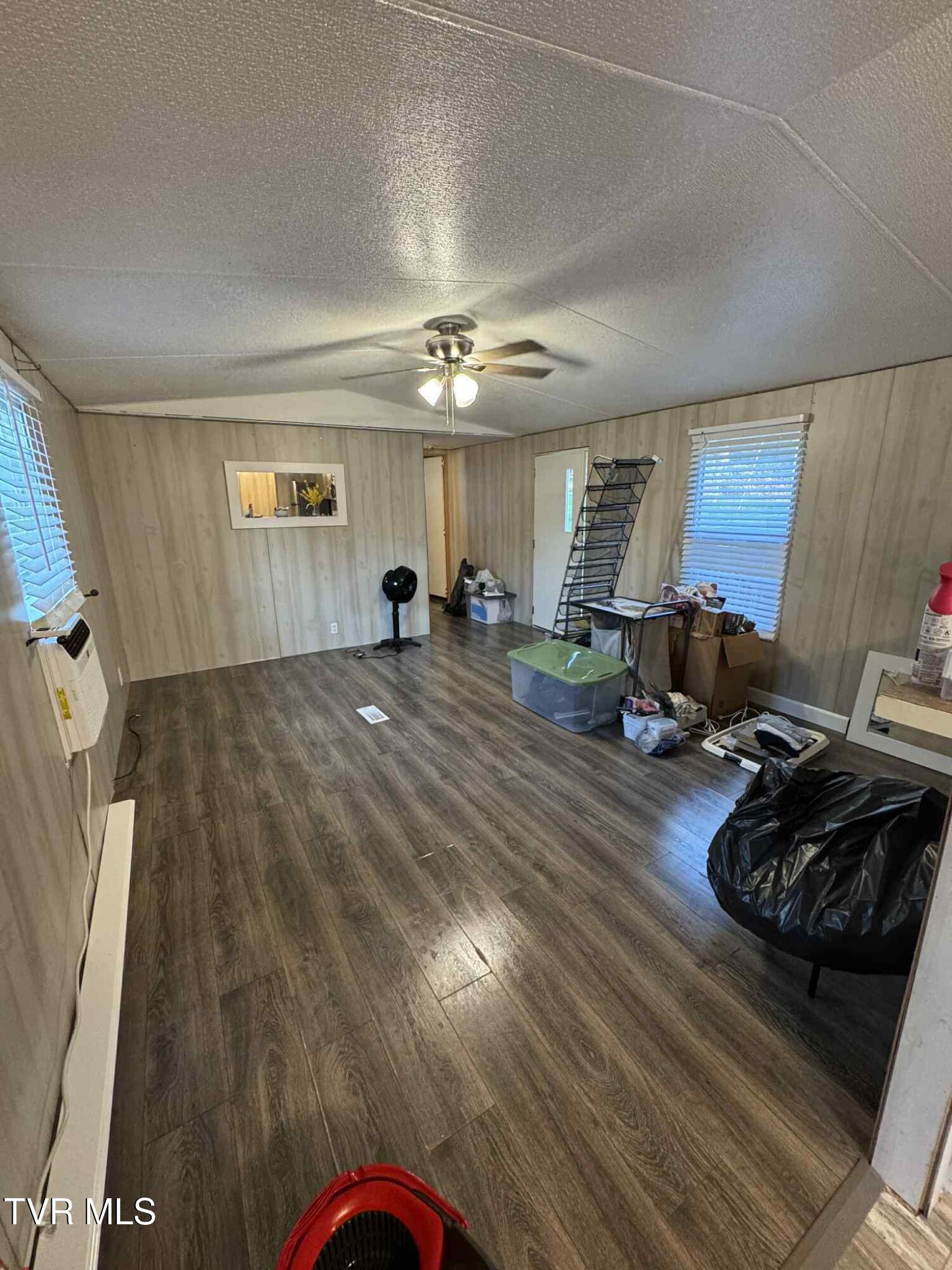 354 Deck Valley Road Bristol, TN 37620 - Photo 14 of 49 Facebook_creation_364B1813-6017-48BF-836