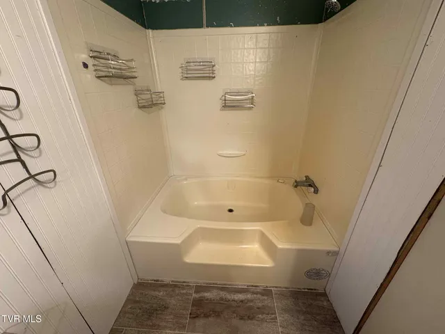 $110,000 | 354 Deck Valley Road, Bristol, TN 37620