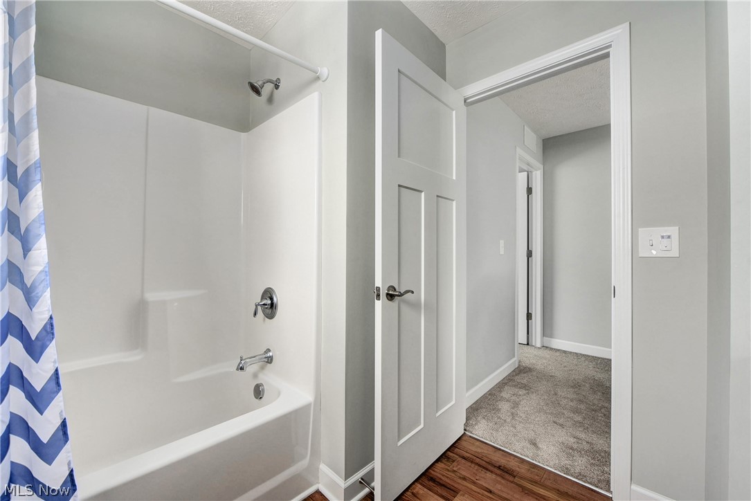 2120 West 40th Place Cleveland, OH 44113 - Photo 28 of 35