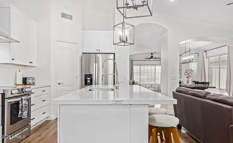 $824,000 | 17827 North 51st Way, Scottsdale, AZ 85254