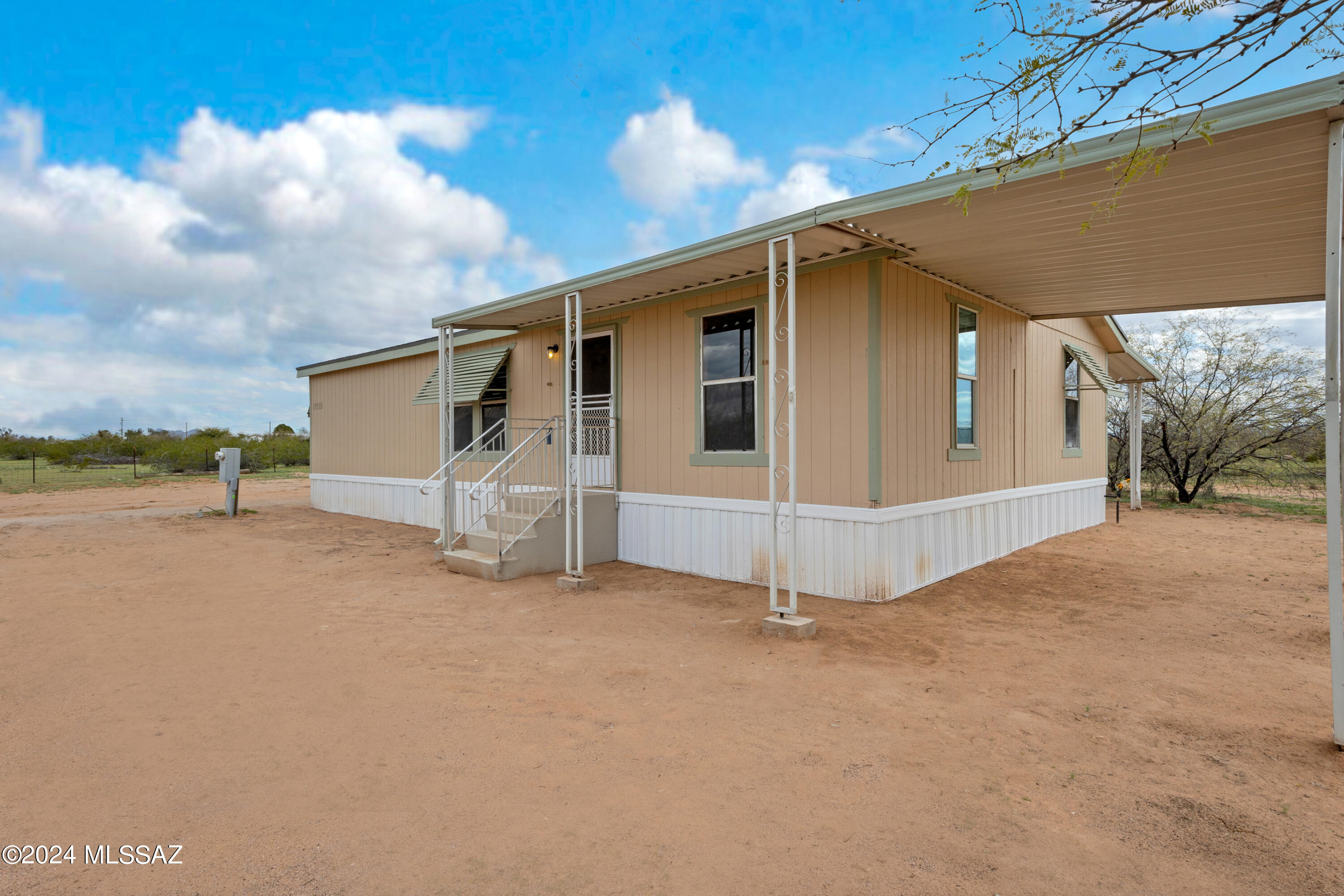 17115 West Blanco Road Marana, AZ 85653 - Photo 4 of 29 Gallery Image 4