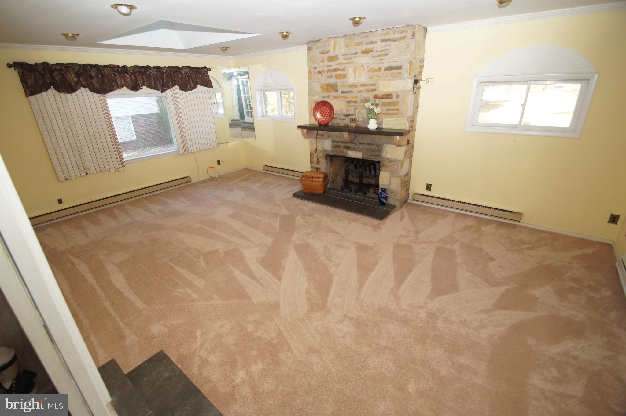548 Kutcher Road Southampton, PA 18966 - Photo 5 of 21 Gallery Image 5