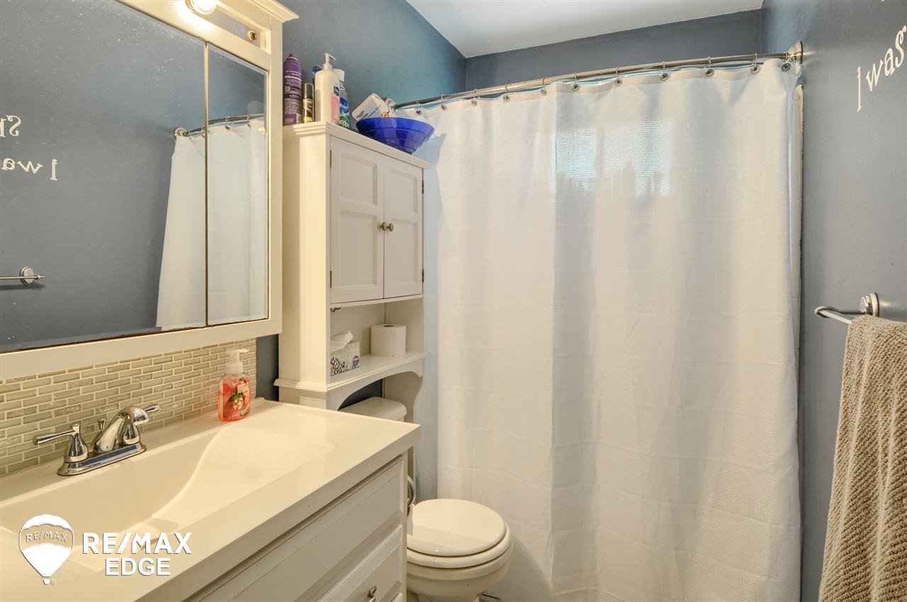 7218 East Bristol Road Davison, MI 48423 - Photo 6 of 22 31387126-5.JPG
