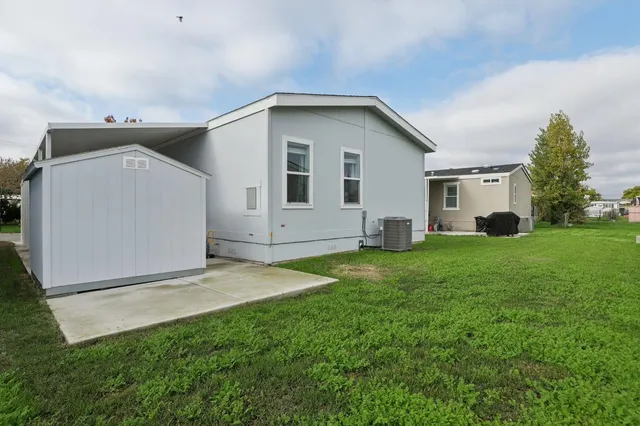 a front view of house with yard