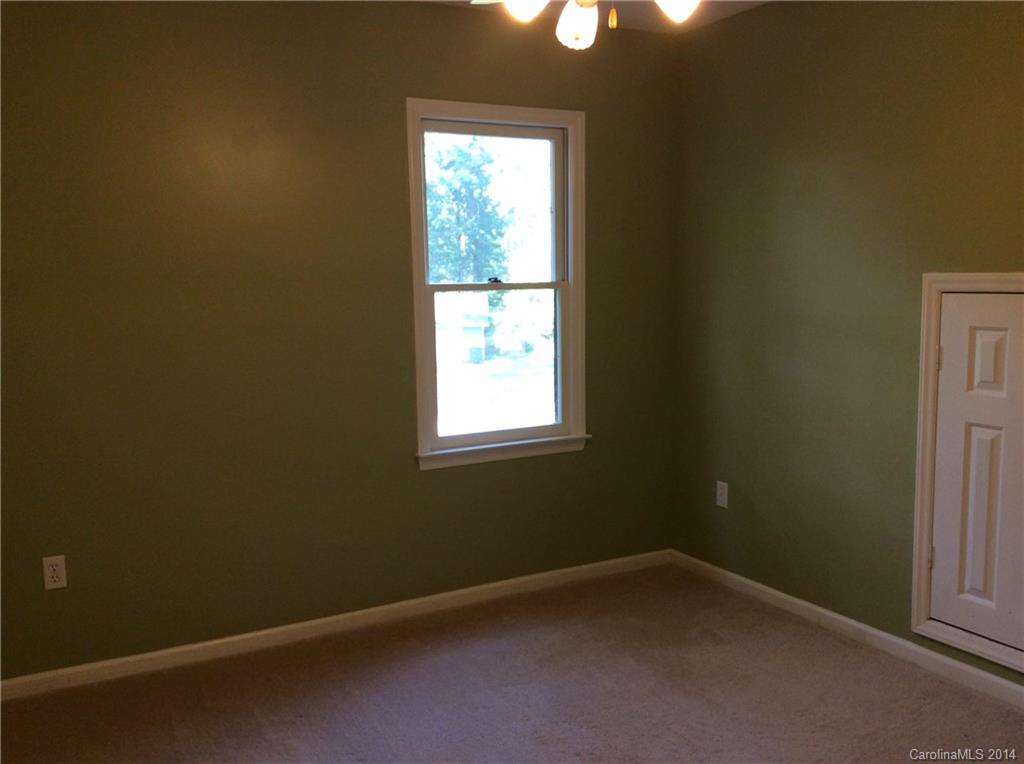 930 Pine Knoll Road Fort Mill, SC 29715 - Photo 8 of 12