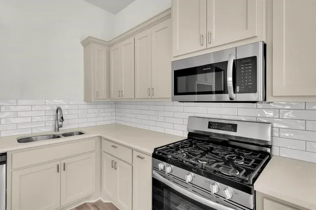 $396,000 | 650 Anglers Ridge, Bluff Dale, TX 76433