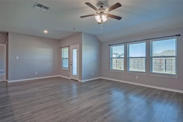 $2,300 | 222 Gavin Trail, Royse City, TX 75189