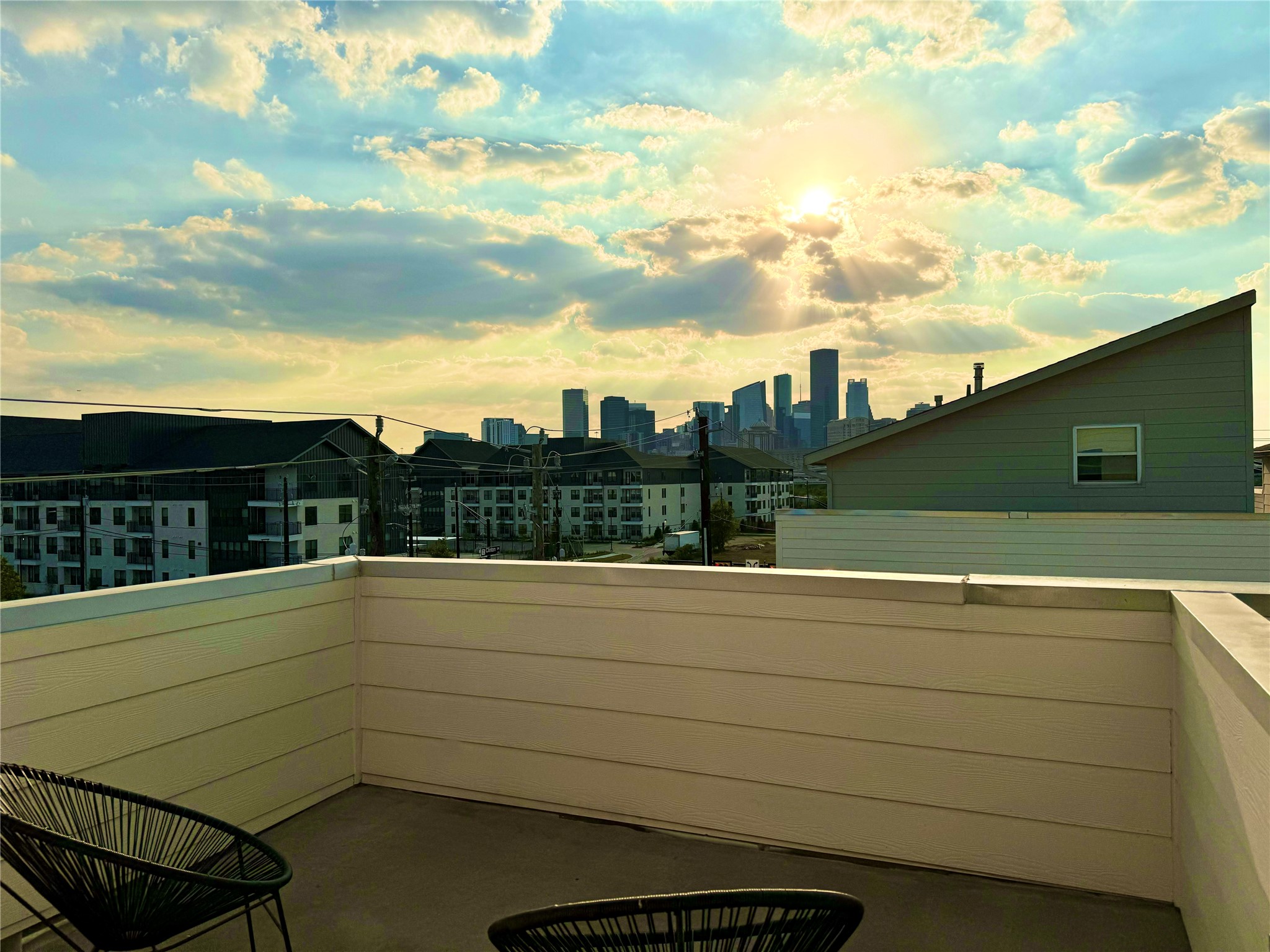 2717 Clinton Drive Houston, TX 77020 - Photo 20 of 22 a view of a terrace