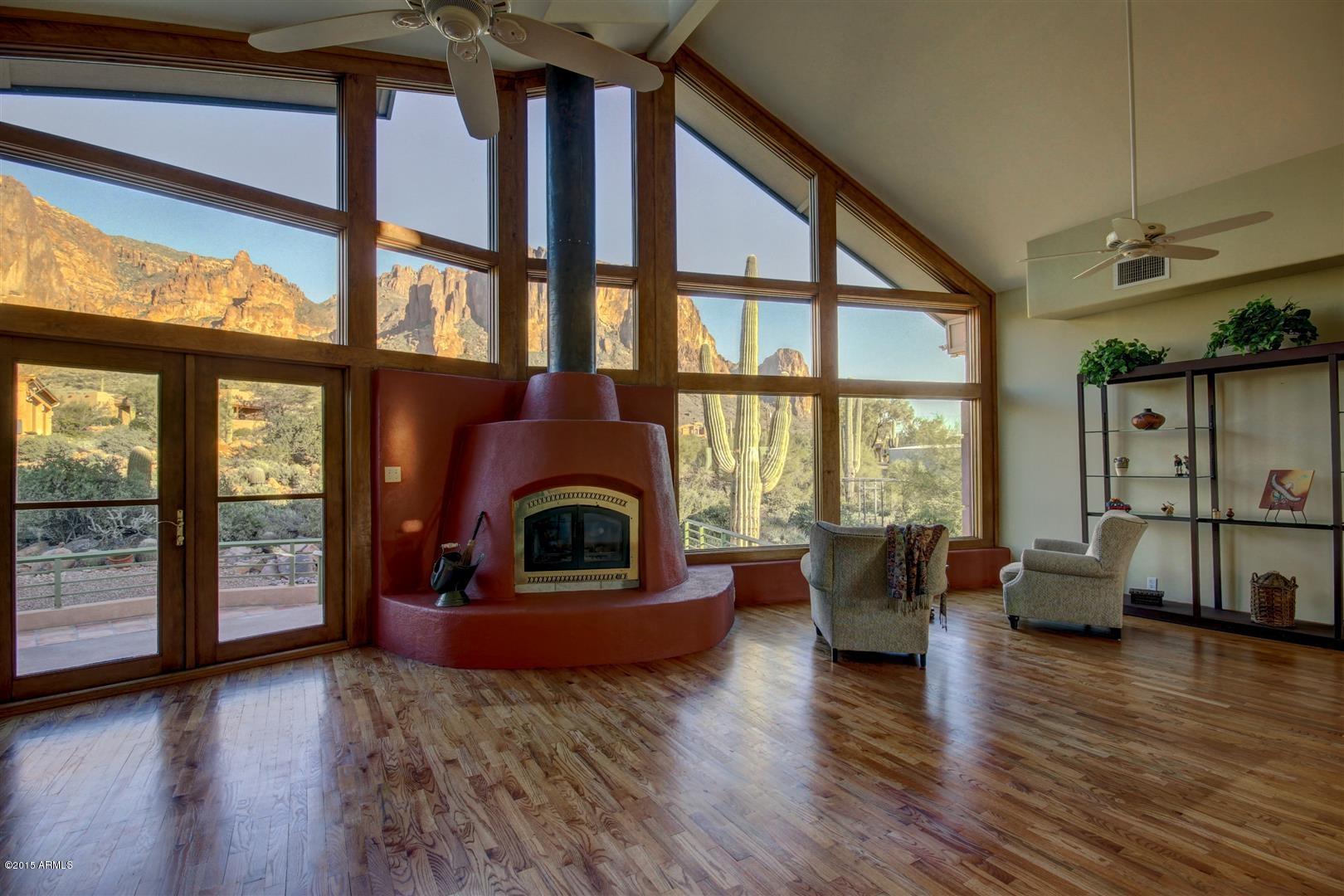 3075 North Prospectors Road Apache Junction, AZ 85119 - Photo 13 of 51 Wall of Windows in Living Room