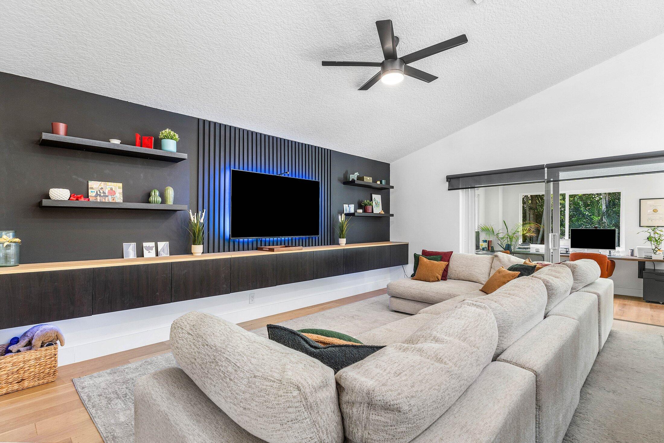 015-9711ViaEmilie-BocaRaton-FL-33428-SM