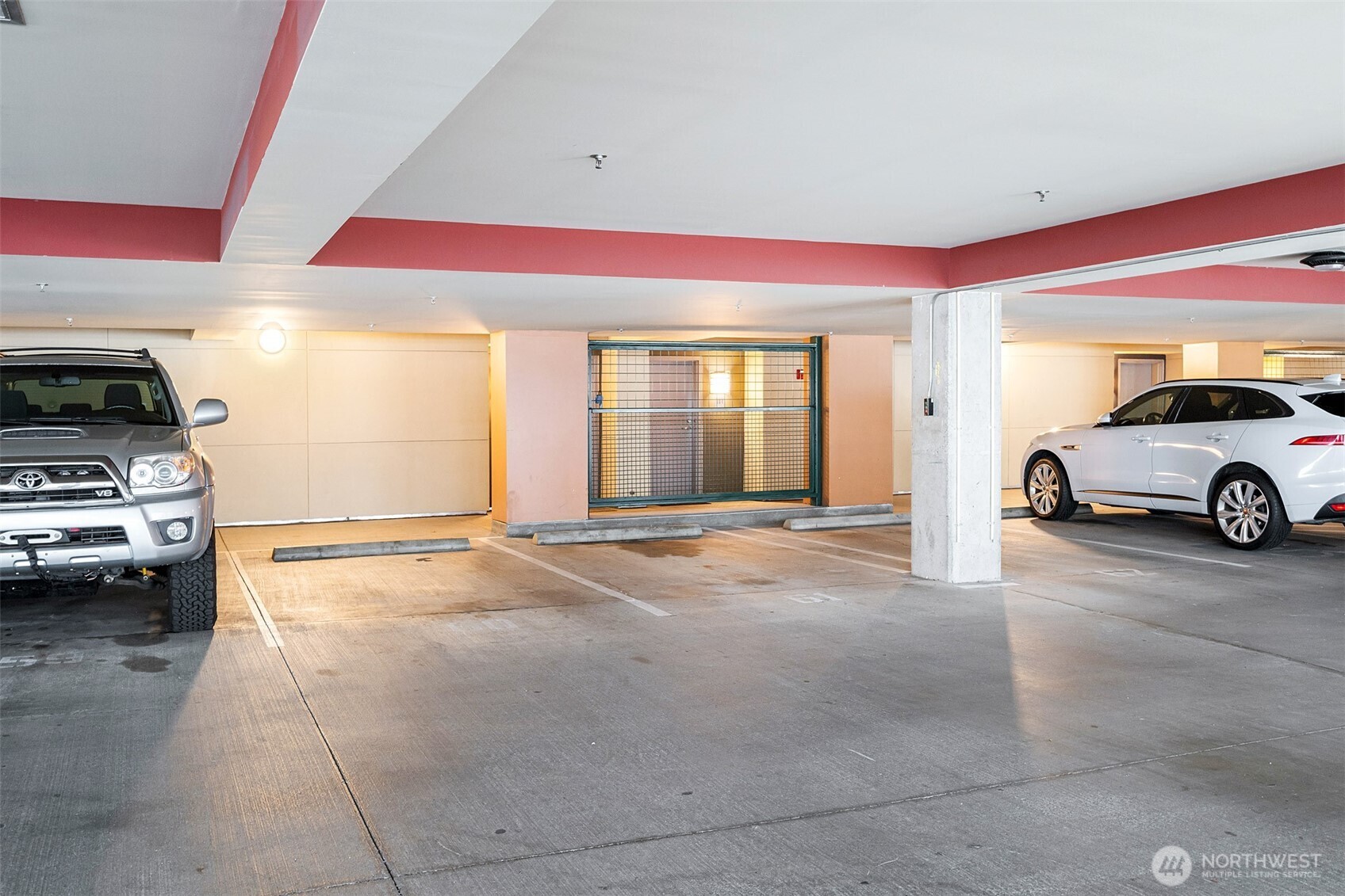 17 West Mercer Street, Unit 104 Seattle, WA 98119 - Photo 7 of 9