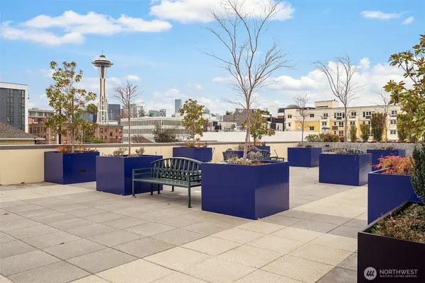 $359,000 | 17 West Mercer Street, Unit 104, Seattle, WA 98119