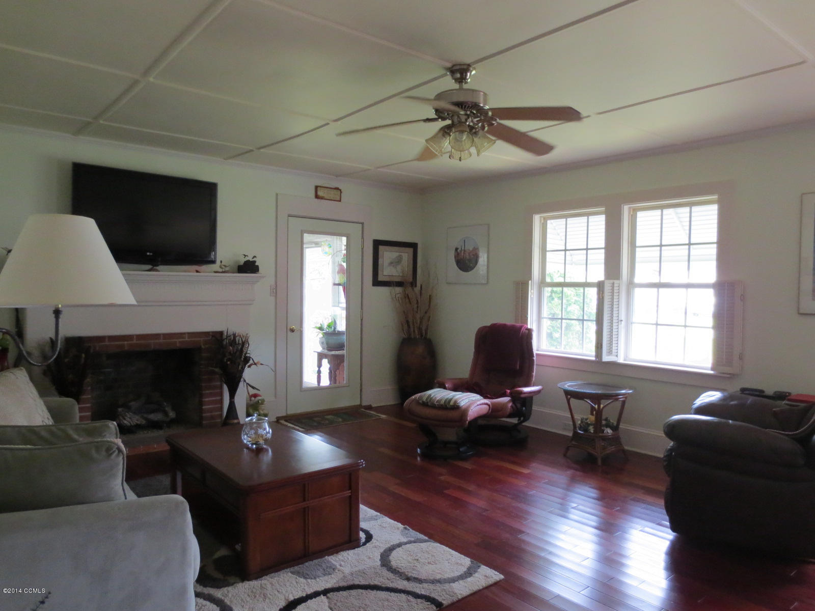 1009 Marshallberg Road Marshallberg, NC 28553 - Photo 6 of 48 living room3
