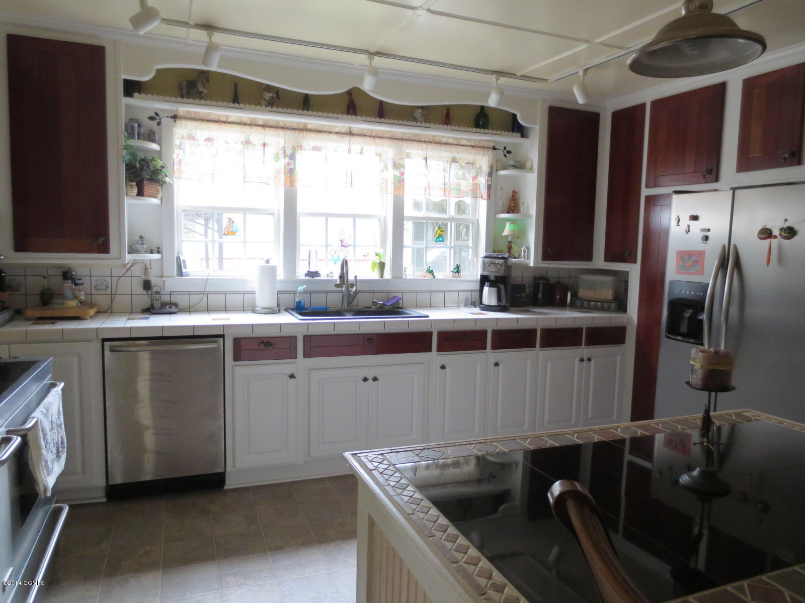 1009 Marshallberg Road Marshallberg, NC 28553 - Photo 9 of 48 kitchen